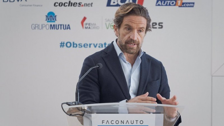 El presidente de Faconauto, Gerardo Pérez, en el V Observatorio del VO de la Distribución Oficial celebrado en Madrid este jueves | PABLO SANZ GARCIA ep el presidente de faconauto gerardo perez en el v observatorio del vo de la distribucion oficial