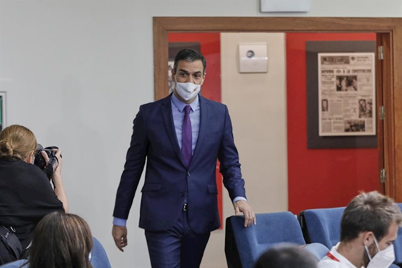 Sánchez no descarta endurecer el plan de Navidad si siguen aumentando los contagios