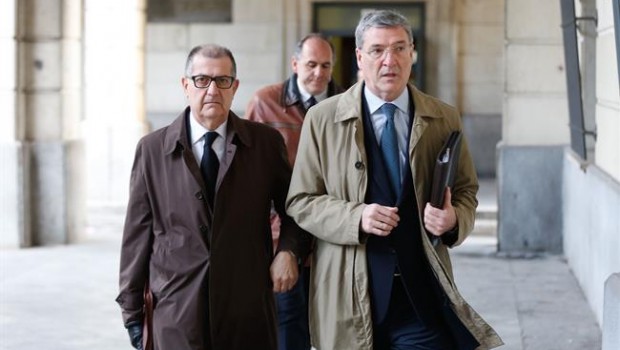 ep ex director generalidea miguel angel serrano entrandola audiencia
