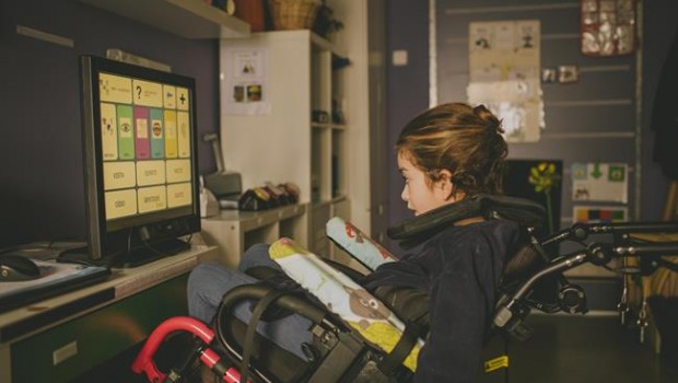 ep fundacion solidaridad carrefour acercanuevas tecnologiasninosparali
