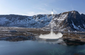ep ilustracion de un lanzamiento desde el puerto espacial de andoya space en la isla noruega de