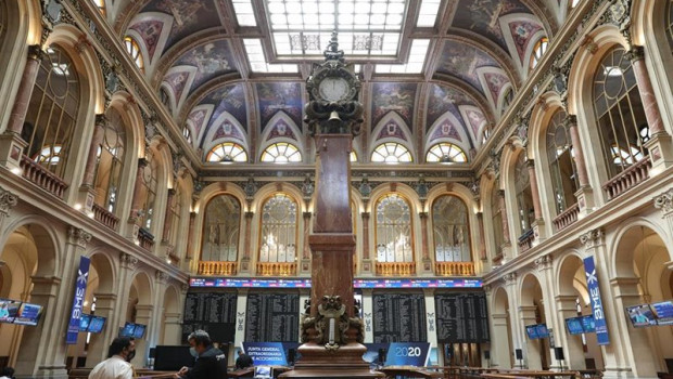 ep interior del palacio de la bolsa de madrid espana ep interior del palacio de la bolsa de madrid espana