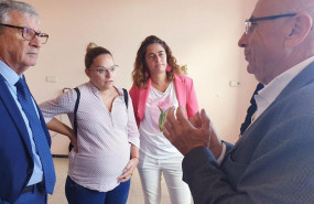 ep la consejera de derechos sociales del gobierno de canarias noemi santana junto al delegado del