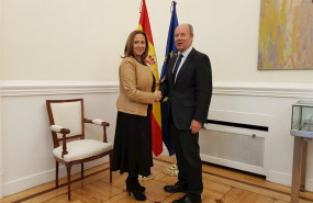 ep la consejera de presidencia y relaciones institucionales de aragon mayte perez se reune con el