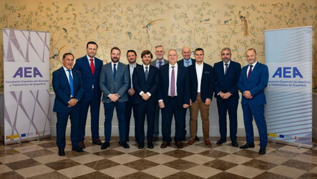ep la patronal del aluminio se reune con el ministro de industria para abordar los desafios del