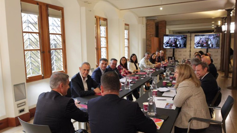 ep sesion de trabajo en leon del comite ejecutivo de obra social y fundaciones de ceca ep sesion de trabajo en leon del comite ejecutivo de obra social y fundaciones de ceca