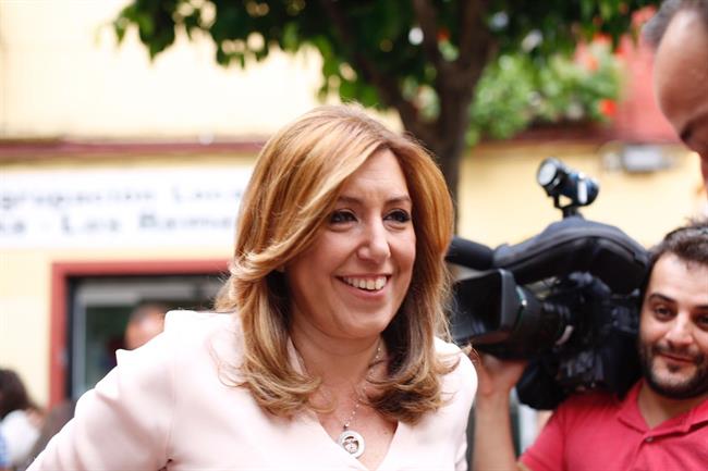 Susana Díaz tras votar en las primarias en la sede del PSOE de Triana | EUROPA PRESS/EDUARDO BRIONES ep susana diazvotarlas primariasla sedepsoetriana