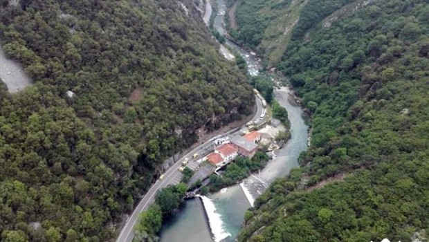 ep vertidorio caresaccidenteun camion cistera