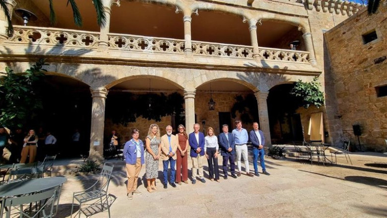 ep visita al parador de jarandilla de la vera tras las obras ep visita al parador de jarandilla de la vera tras las obras