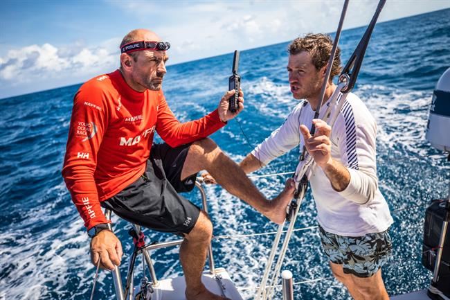 Xabi Fernández habla con Antonio Cuervas-Mons | UGO FONOLLA/VOLVO OCEAN RACE ep xabi fernandez hablaantonio cuervas-mons