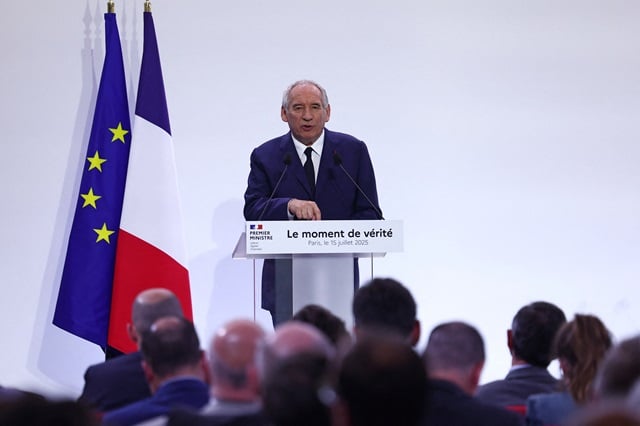 Francia, al borde del colapso: Bayrou afronta la moción de confianza sin apoyos