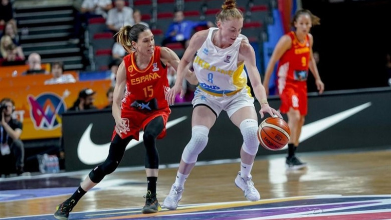 ep anna cruz durantepartidola seleccion espanolabaloncesto