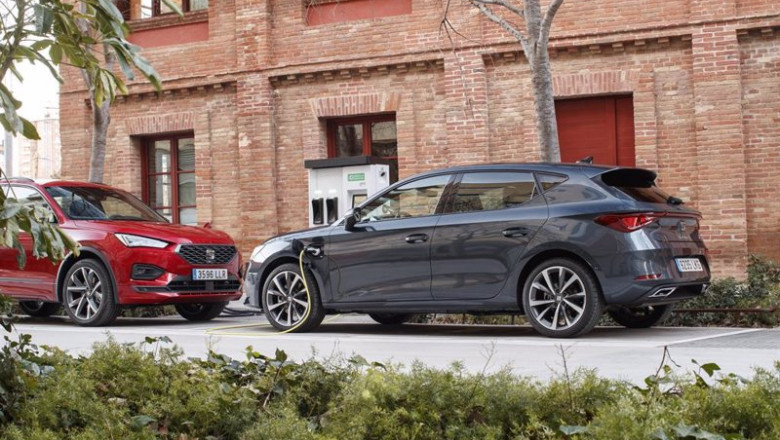 Archivo - Coches electrificados cargándose. | SEAT - Archivo ep archivo coches electrificados cargandose