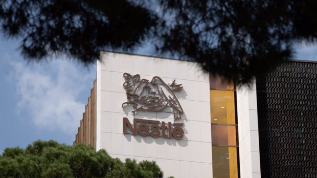 ep archivo   fachada de la sede de nestle espana en esplugues de llobregat barcelona catalunya