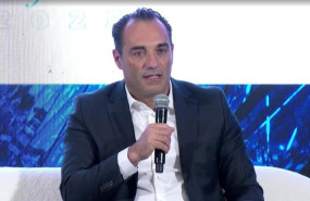 ep archivo   filosa abre la puerta a nuevos acuerdos estrategicos para impulsar al grupo stellantis