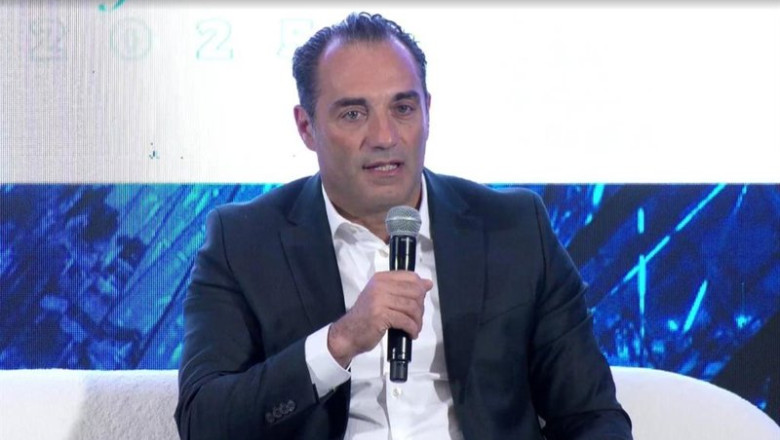 ep archivo   filosa abre la puerta a nuevos acuerdos estrategicos para impulsar al grupo stellantis