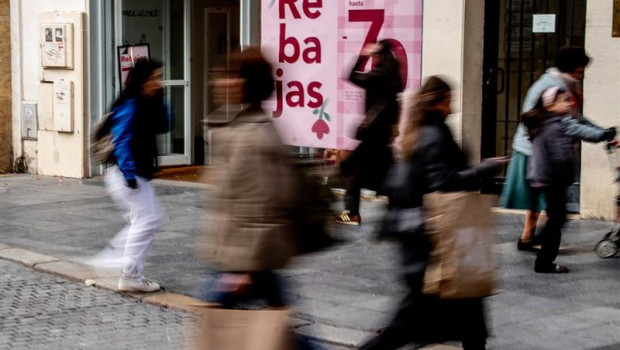 ep archivo   imagen de comercios en las rebajas de enero