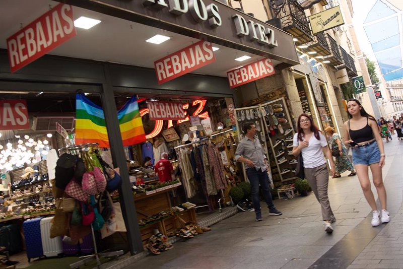 Las ventas minoristas repuntan un 3,2% en agosto y encadenan dos meses al alza