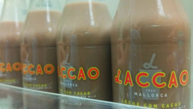 ep archivo   varios envases de vidrio de laccao