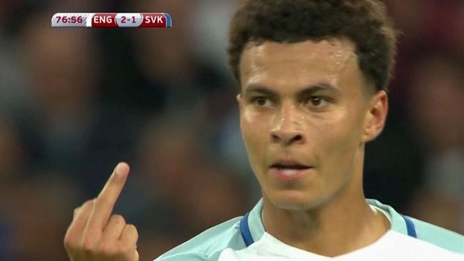 Dele Alli hace un gesto obsceno en un partido internacional | EUROSPORT ep delehacegesto obscenoun partido internacional
