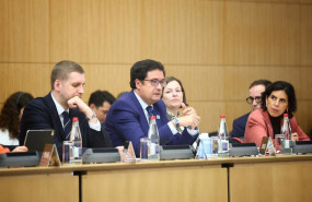ep el ministro para la transformacion digital y de funcion publica oscar lopez en la reunion