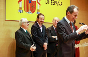 ep el nuevo ministro de universidades manuel castells 1i y el vicepresidente de derechos sociales y