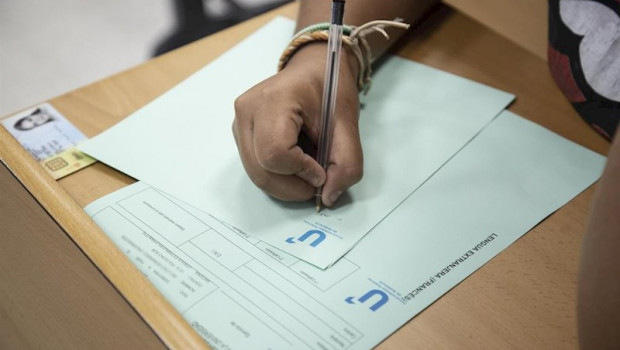 ep examen de selectividad en la convocatoria de septiembre del ano pasado en la universidad de
