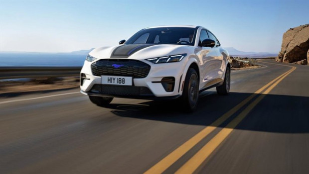 ep ford actualiza su mustang mach e y lanza una version gt california special con llantas de 20