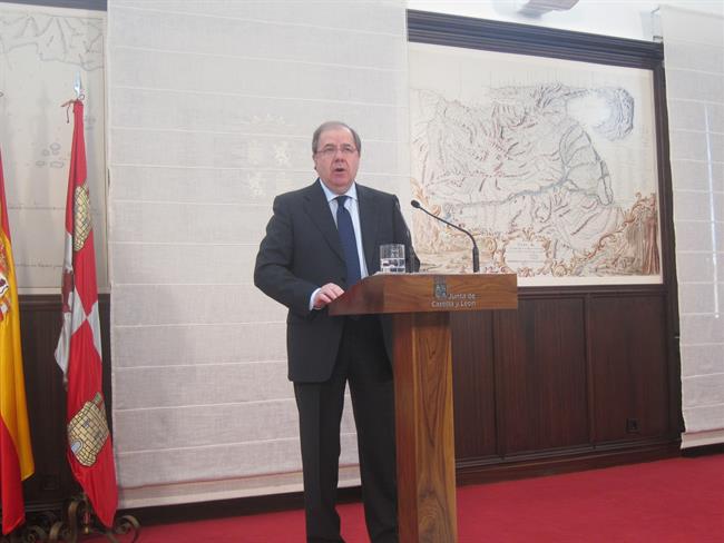Herrera Presenta El Proyecto Presupuestos 2017 | EUROPA PRESS ep herrera presentaproyecto presupuestos 2017