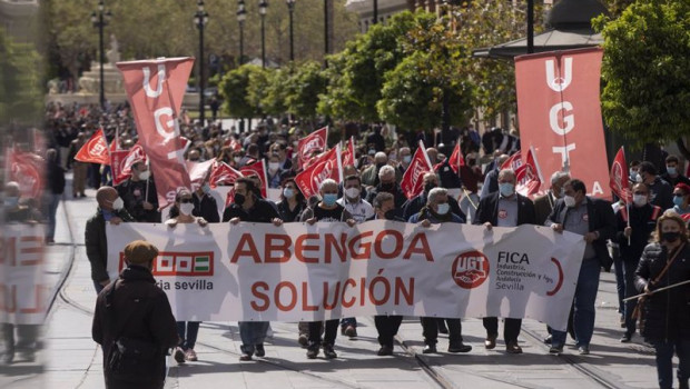 ep manifestacion de los trabajadores de abengoa para reclamar el mantenimiento del empleo