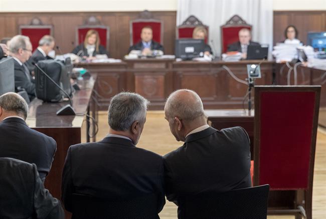 Manuel Chaves y José Antonio Griñán en el juicio por los ERE | POOL ep manuel chavesjose antonio grinanjuiciolos ere 20180115185801