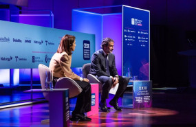 ep pilar lopez vicepresidenta de alianzas estrategicas de microsoft y juanjo cano presidente de kpmg