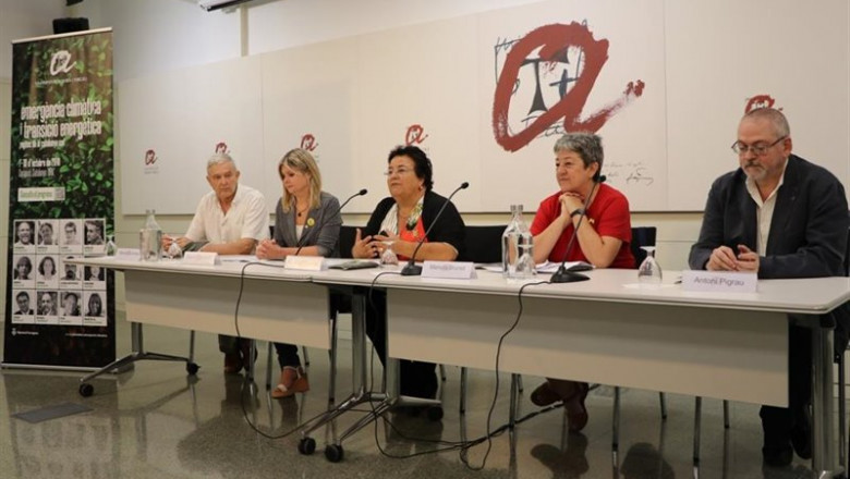 ep presentacio de jornadas sobre clima en la urv con el investigador alberto coronas la ptade la ep presentacio de jornadas sobre clima en la urv con el investigador alberto coronas la ptade la
