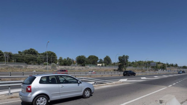 ep un coche circula por la a3 en direccion arganda del rey el dia que arranca la operacion salida de
