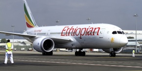 ethiopian-airlines-avion-de-passagers-compagnie-aerienne-afrique-aviation-ciel-africain ethiopian-airlines-avion-de-passagers-compagnie-aerienne-afrique-aviation-ciel-africain