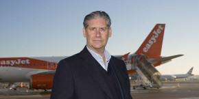 le directeur general d easyjet johan lundgren a l aeroport de gatwick royaume uni