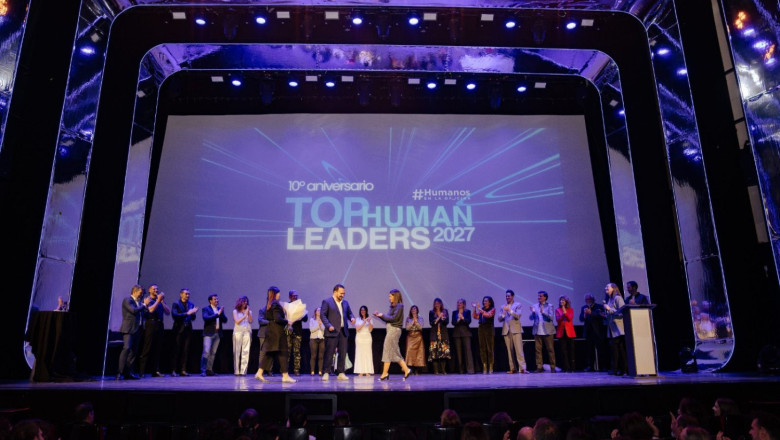 top human 20251201182245 