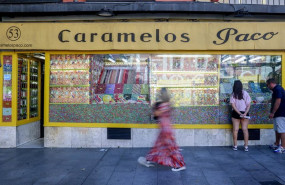 ep archivo   escaparate de una tienda de chuches a 6 de agosto de 2023 en madrid espana