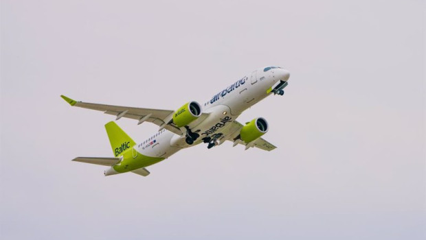 ep archivo   la aerolinea letona airbaltic amplia su red de vuelos desde ocho ciudades en espana