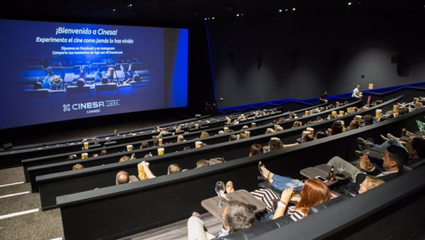 ep archivo   una sala de cinesa empresa propiedad del grupo estadounidense amc
