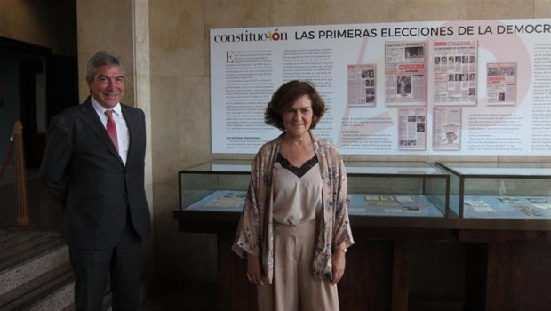 ep carmen calvo con lucrecio fernandez