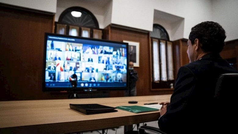 El presidente de Andalucía, Juanma Moreno, en la reunión por videoconferencia con el presidente del Gobierno, Pedro Sánchez, en Madrid (España) a 10 de mayo de 2020. | TWITTER / JUANMA_MORENO ep el presidente de andalucia juanma moreno en la reunion por videoconferencia con el presidente del