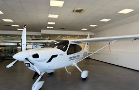 ep european flyers recibe la primera de las 12 aeronaves tecnam p2010 tdi para renovar su flota de