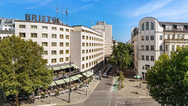 ep ihg hotels resorts firma el primer vignette collection en berlin