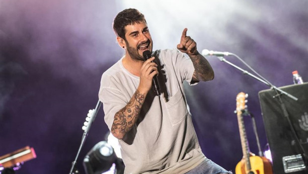 ep melendi durante su concierto en el festival starlite