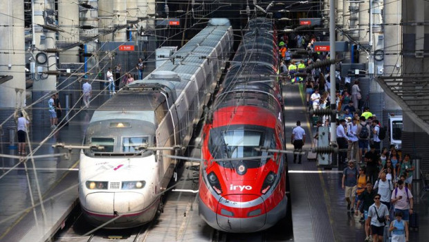 ep pasajeros en la estacion puerta de atocha   almudena grandes