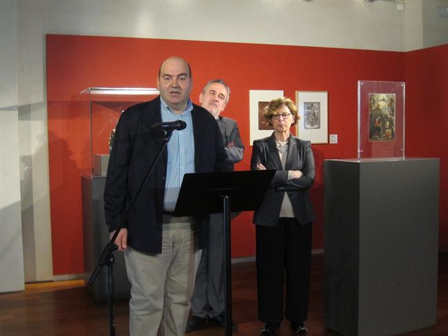 Presentación de la obra donada al Museo. | EUROPA PRESS ep presentacionla obra donadamuseo