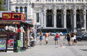 ep tienda de souvenirs a 2 de septiembre de 2024 en madrid espana