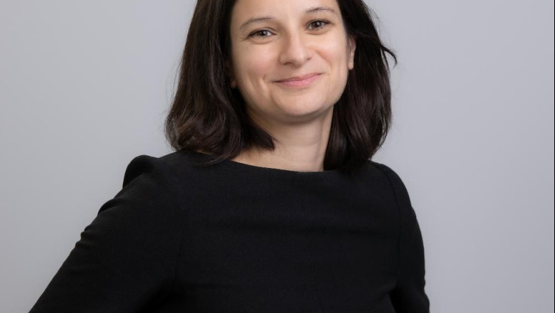 esther finidori headshotjpg 1