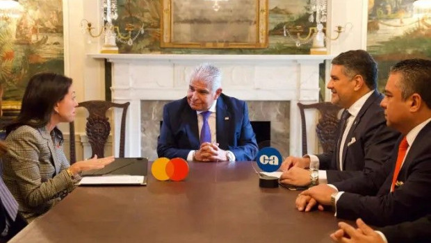 andres farrugia caja de ahorros mastercard